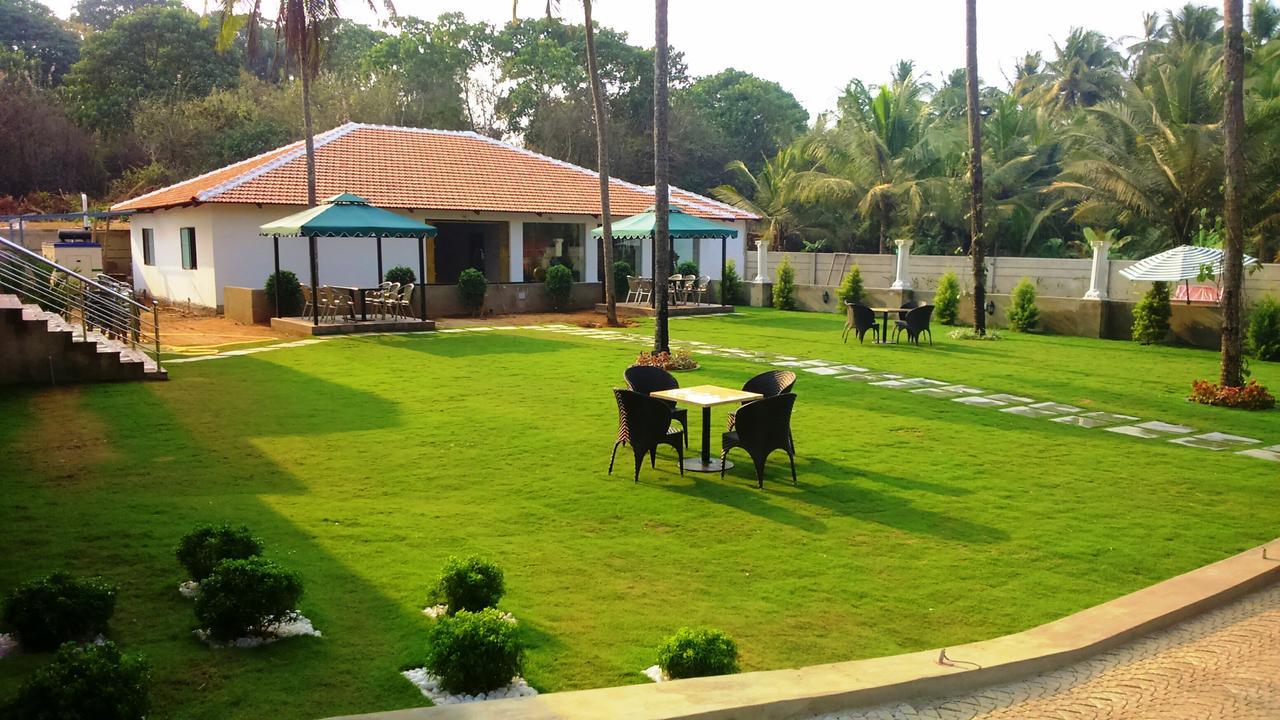 Karkal Hotel Kateel International מראה חיצוני תמונה