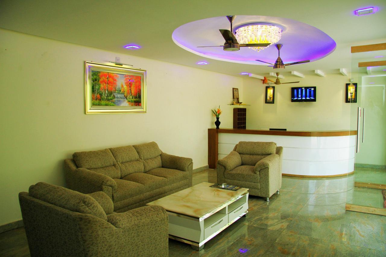 Karkal Hotel Kateel International מראה חיצוני תמונה
